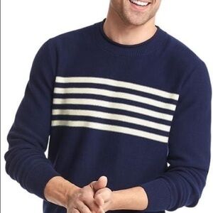 GAP Striped Pullover